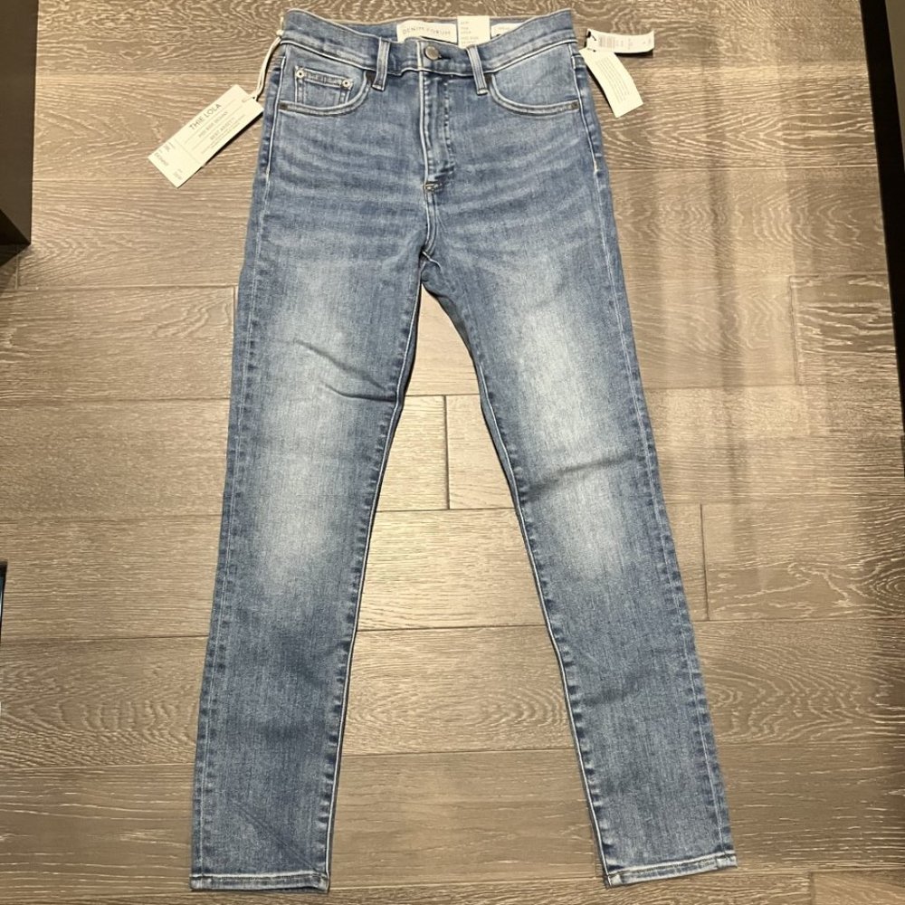 Denim Forum LOLA Mid Rise Skinny Jean - NWT